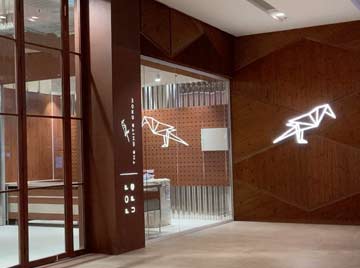 The White Crow store Reliance Mumbai